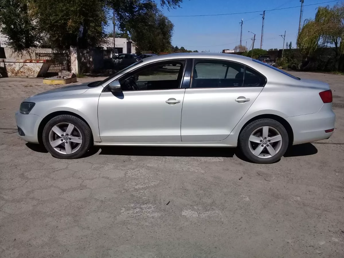 Volkswagen Vento 2.5 Luxury Tiptronic 170cv