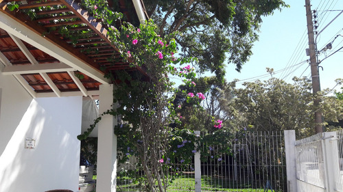 Excelente Casa A 35m Do Mar