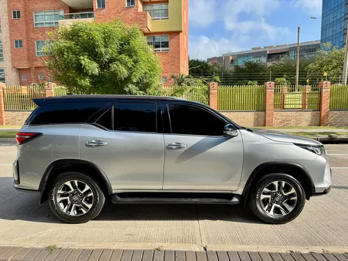 Toyota Fortuner 2.8l