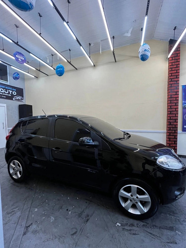 Fiat Palio 1.6 16v Essence Flex 5p