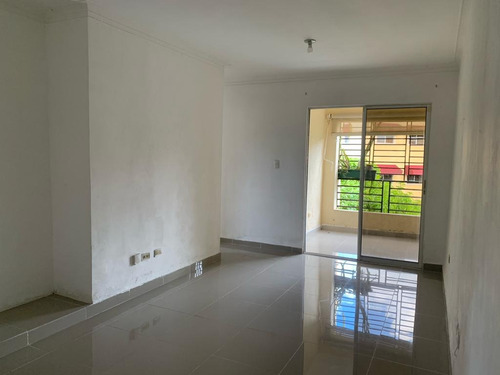 De Oportunidad Apartamento  De Venta Listo Para Entrega Ubicado En La Jacobo Majluta, Santo Domingo Norte