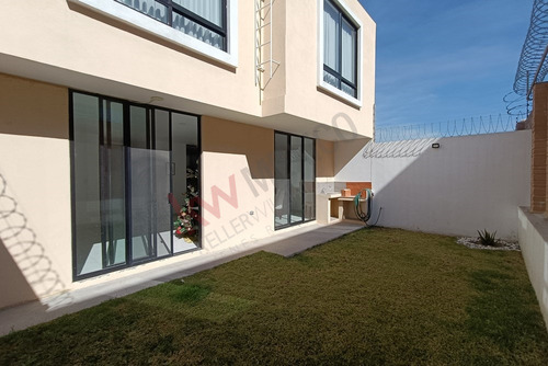 Casa En Venta Con Increibles Acabados, Ideal Para Familia O Inversión