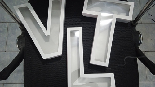 Imagen 3 de 8 de Cajas De Letras Con Visor De Acetato