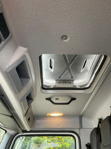 Mb Atego 1719 Ano 2021 4x2 Bau 7m
