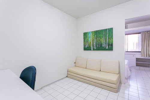 Imagem 2 de 14 de Apartamento 205, 5º Pav., Mobiliado Em Bem Pertinho Da Praia