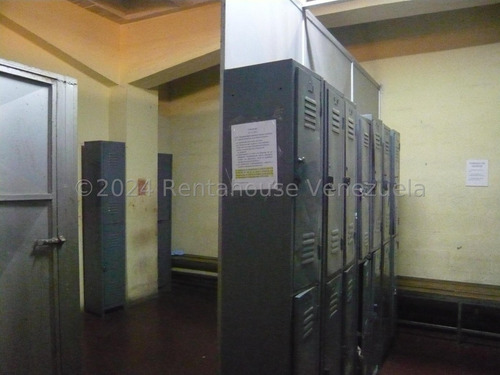 Edificio Industrial Mls #25-1311 Ng