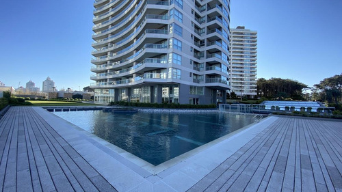 Imagen 16 de 30 de Departamento, Piso Alto, Vista Al Mar, Parrillero, 3 Dormitorios - Playa Brava