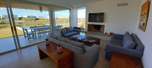 Imagen 17 de 30 de Casa En Venta El Canton
