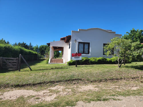 Hermosa Casa En Potrero De Garay Con Excelente Ubicación- 432