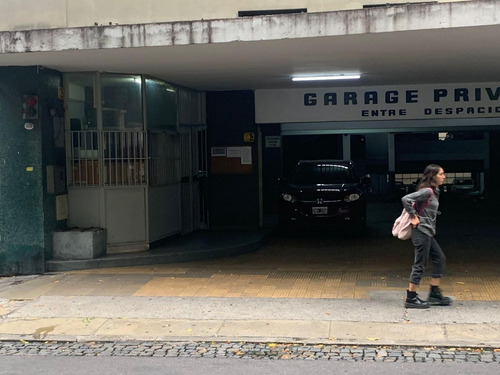 Imagen 5 de 7 de Venta De Cochera Cubierta En Barrio Norte