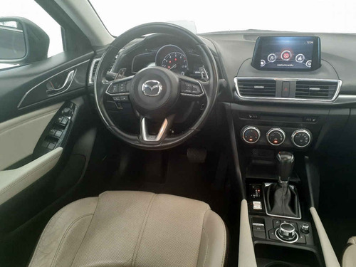 Imagen 10 de 13 de Mazda Mazda 3 2018 5p Hatchback S Grand Touring L4/2.5 A