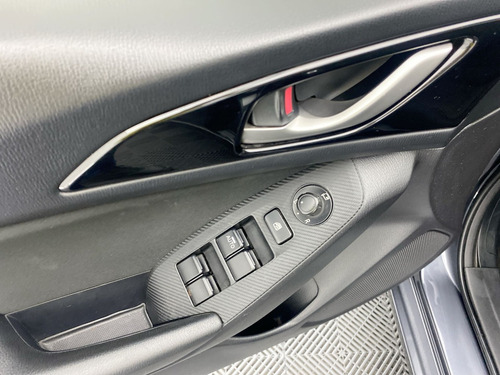 Imagen 16 de 25 de Mazda 3 Touring 2.0