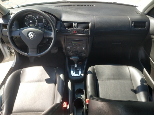 Imagen 7 de 10 de Volkswagen Jetta Clásico 2012 2.0 Gl Team Tiptronic At