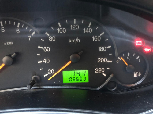 Ford Focus 1.6 Ambiente Mp3