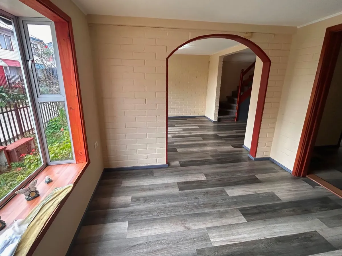Imagen 2 de 13 de Amplia Casa En Venta, Valdivia (170337)