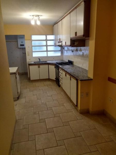 Imagen 14 de 15 de Departamento 3 Amb C/ Dependencia - Barrio Norte