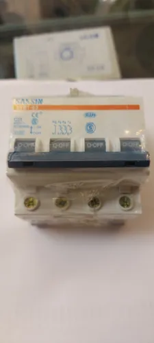 Interruptor Llave Térmica Tetrapolar 25 Amp Sassin 4 Polos