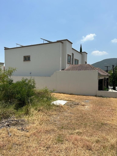 Terreno En Venta En Valle De Chipinque En San Pedro Garza García