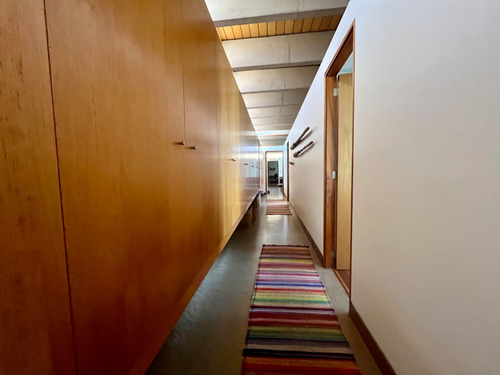 Venta Casa Moderna, Con Orilla Laguna Privada