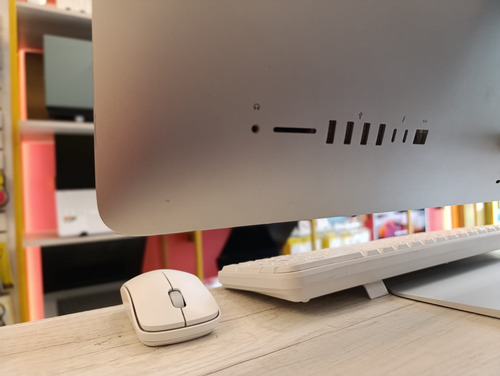 Imac 5k Retina 27 2017 Core I7 32gb 512gb Ssd 8gb Amd Radeon Plateado (Reacondicionado)