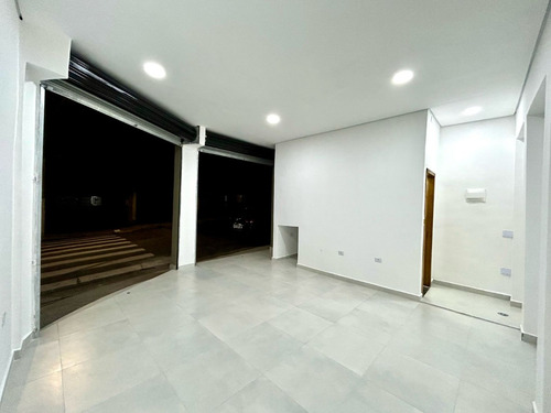Salão Comercial Novo P/ Locação | 31 M² | Centro Itaim Paulista | 500m Da Cptm | Excelente