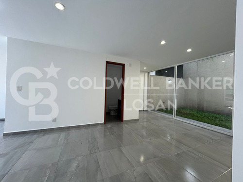 Renta De Casa En Aqua Ii, Lago Esmeralda