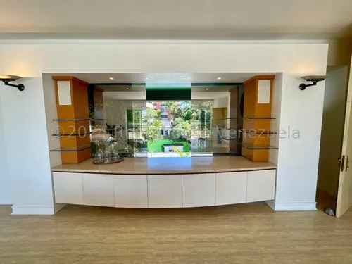 Agp Majestuoso Apartamento Con Hermoso Ventanales Y Terraza Cómoda En Venta En Los Palos Grandes 24-20072 Ys