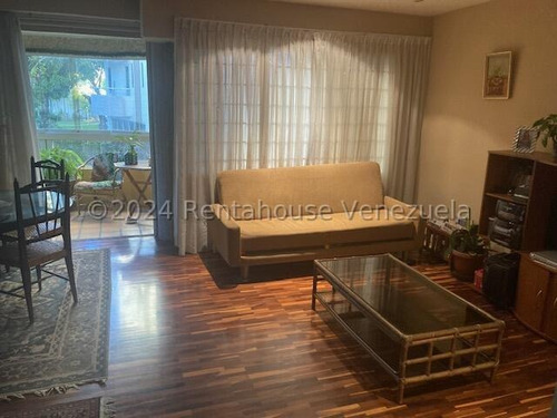 Jecsse Salazar Mls #j24-18736 Bello Apartamento En La Florida