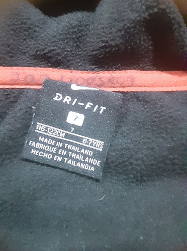 Campera Nike Dri Fit Talle 7 (Usado)