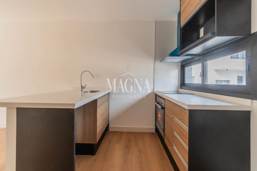 Venta Casa Dúplex 2 D En Complejo Cerrado - Parque De Miramar