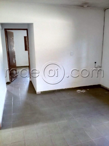 Imagem 7 de 10 de Casa 2 Quartos, 1 Banheiro, 1 Suíte, Sala, Cozinha, Área E Quintal. - Ca00307 - 69819535