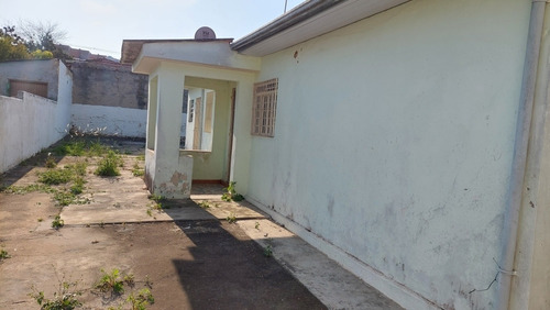 Casa Com Terreno 500 M² - Com 02 Casas - Aceita Permuta Parcial - Vila Ré