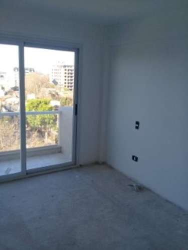 Imagen 3 de 9 de 2 Amb, Dormitorio En Suite + Toilette Y Cochera