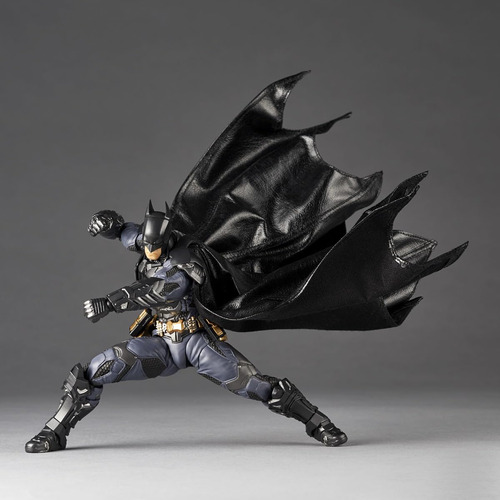 Figura Revoltech Amazing Yamaguchi Batman Arkham Knight