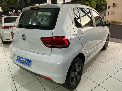 Volkswagen Fox 1.6 Connect Total Flex 5p