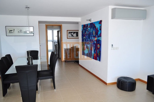 Divino Impecable Con Servicios-ref:4522