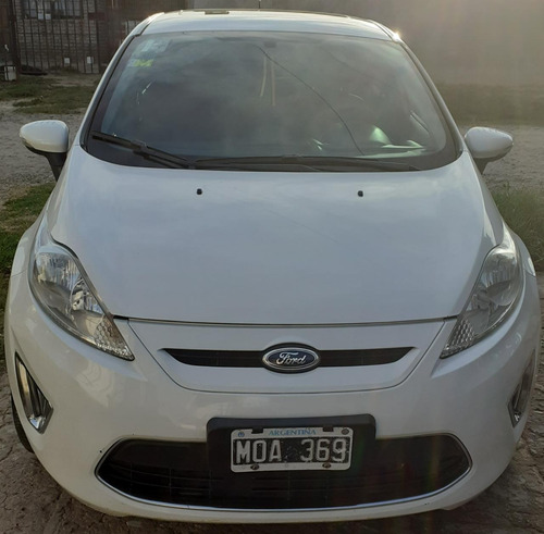 Ford Fiesta Kinetic Design 1.6 Design 120cv Titanium 2013