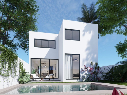 Casa En Venta Ubicada En Cholul Con Amenidades De Dos Pisos