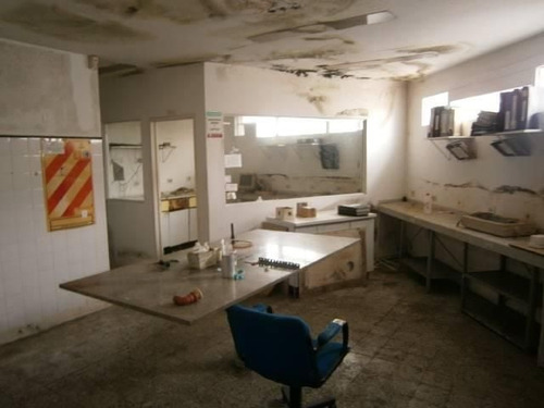Excepcional Lote De 465,35 M2, 2 Lotes Unificados, 2 C/ Av.m