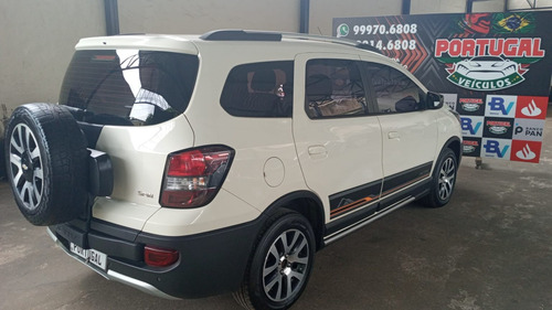 Imagem 5 de 12 de Chevrolet Gm Spin Activ 1.8 Branco 2015