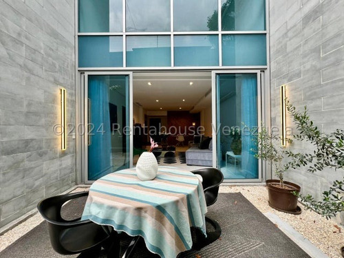Hermoso Apartamento Con Terraza En Los Naranjos De Las Mercedes 24-25147