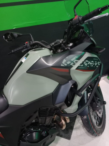 Imagen 14 de 19 de Motocicleta Kawasaki Versys 300x 2023 0km Verde C/defensas