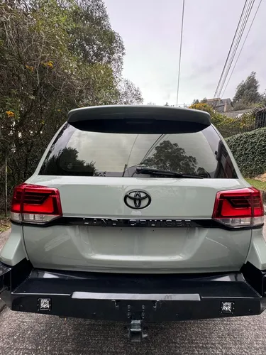 Toyota Land Cruiser 4.5 Imperial Lc200 Diésel