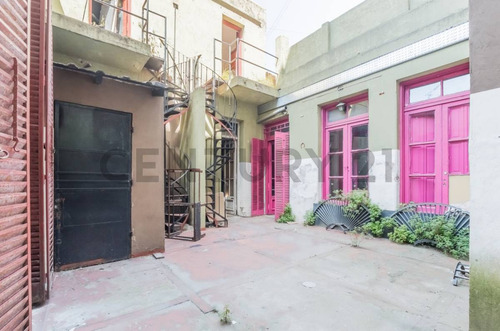 Excepcional Y Unica Propiedad Comercial En La Mejor Zona De San Telmo!!