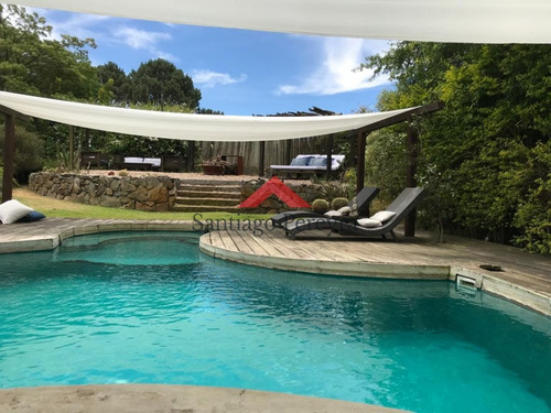 Excelente Casa De Cuatro Dormitorios En Venta En Pinares- Ref: 6482