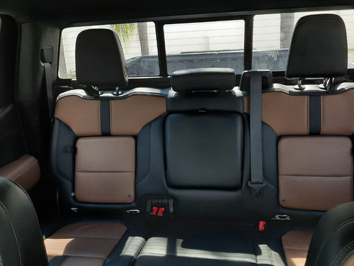 Imagen 11 de 13 de Chevrolet Cheyenne High Country 2021