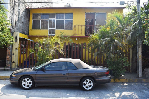 Casa Con 12 Cuartos, Casa De Huéspedes, En Sector U2 En Vent