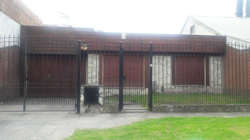 Imagen 1 de 1 de Casa De 4 Ambientes Y 3 Baños