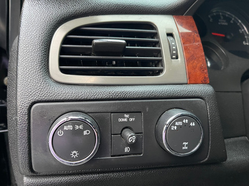 Chevrolet Suburban D Piel Aa Dvd Qc 4x4 Aut De aniversario