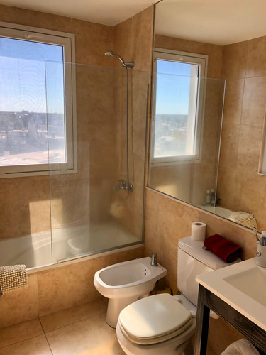 Departamento En Venta Ubicado En Miradores De La Bahia, Nordelta, Tigre